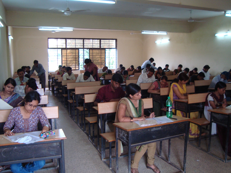 Dr CV Raman University Bilaspur - classroom