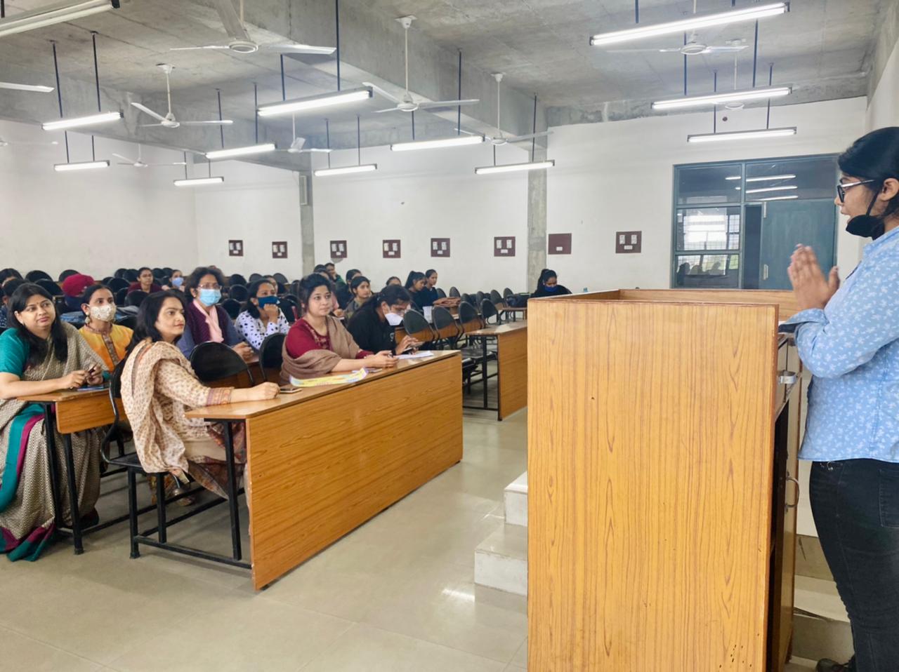GNDU RC Jalandhar - classroom