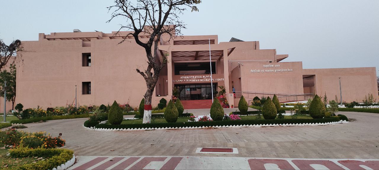 IIITDM Jabalpur (IIITDMJ) - campus