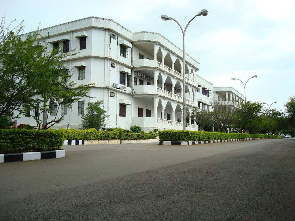 IIIT Hyderabad (IIITH) - campus