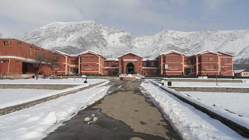 IUST - campus