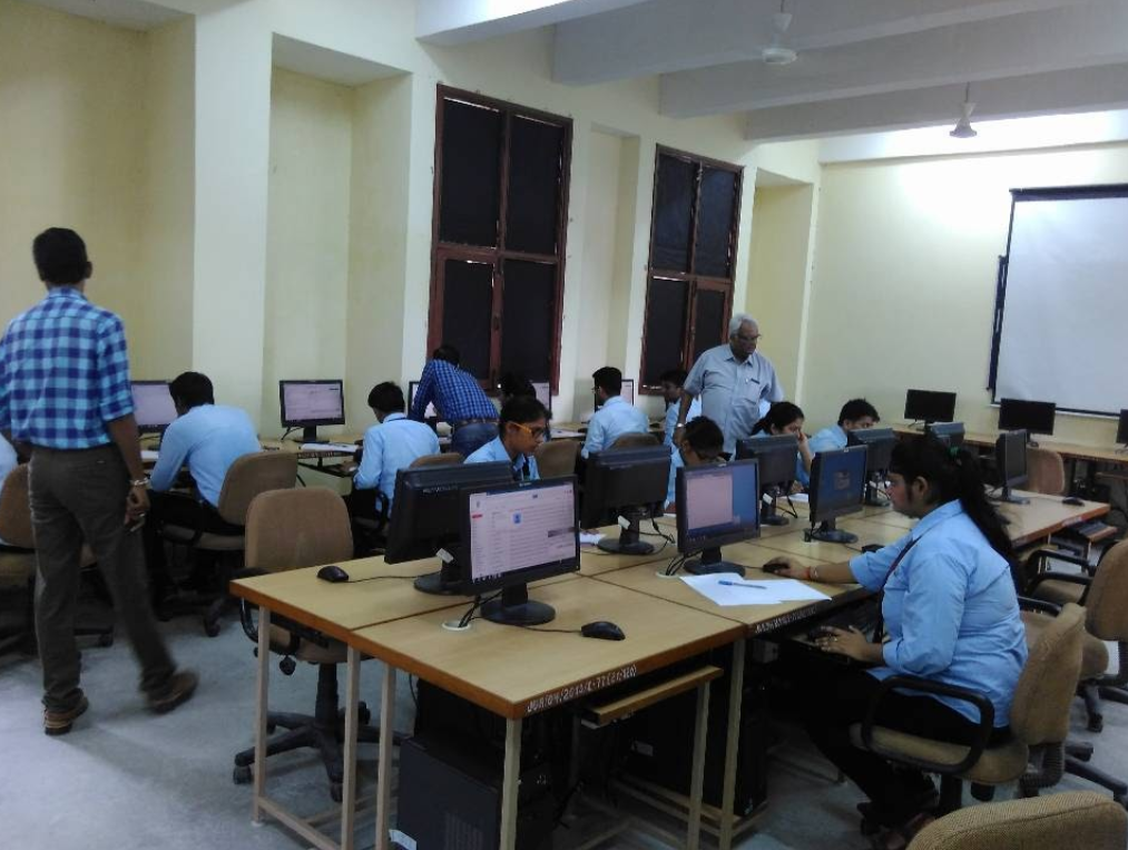 Jaypee University, Anoopshahr - labs