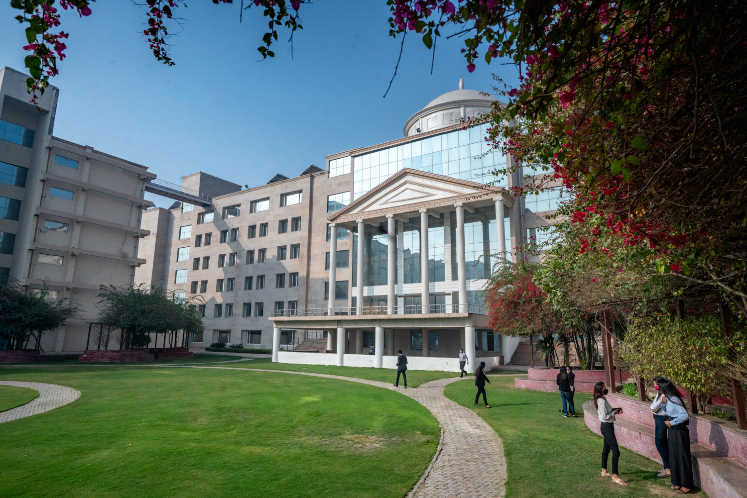 KR Mangalam University - main