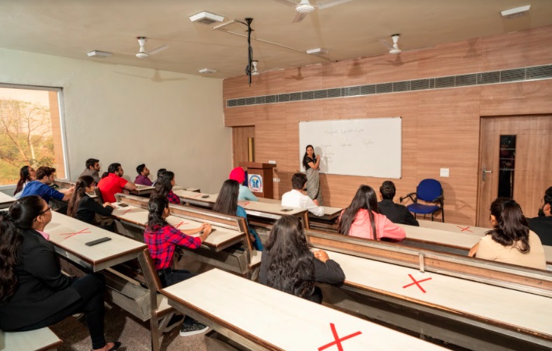 KR Mangalam University - classroom
