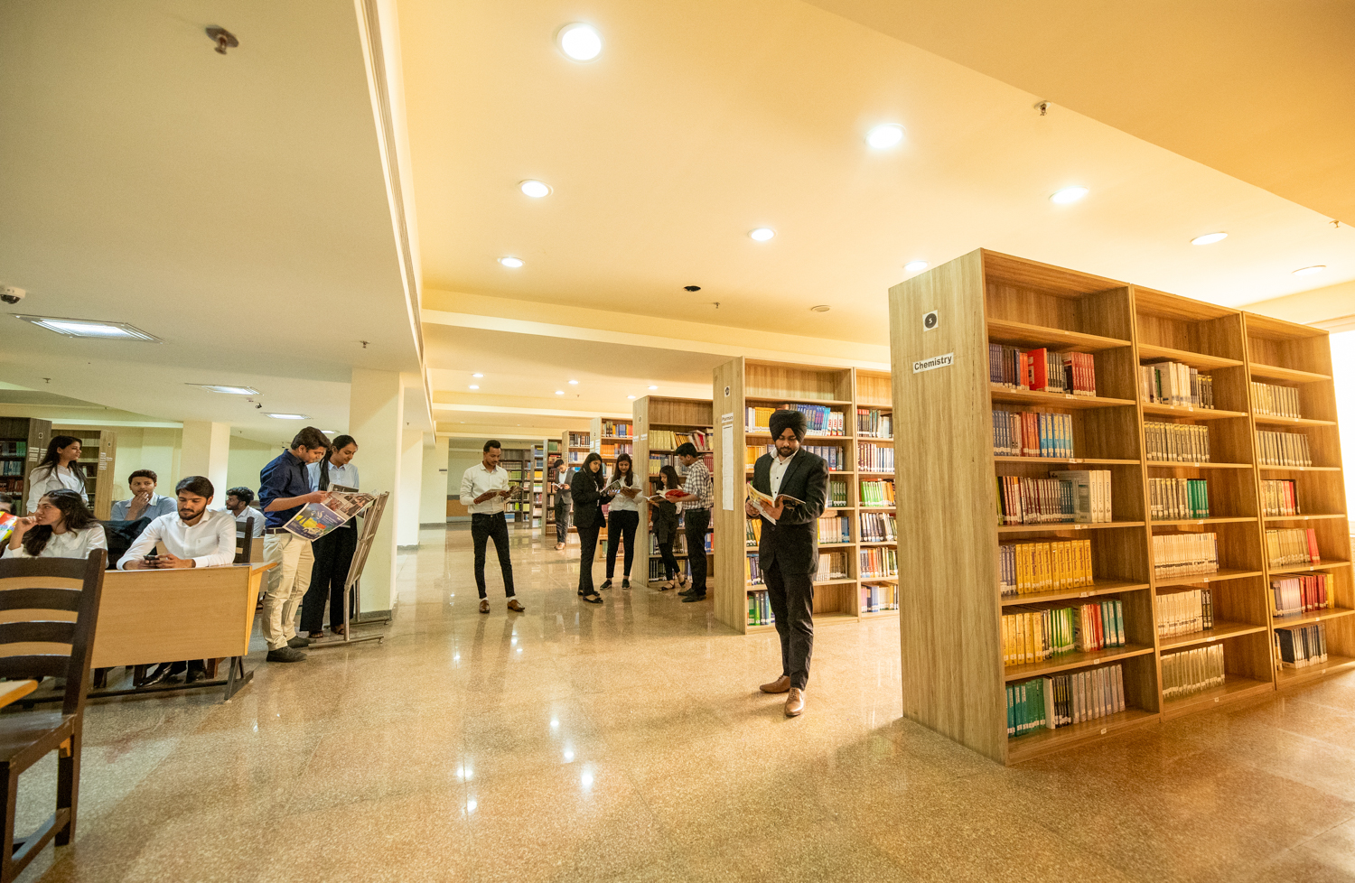 KR Mangalam University - library