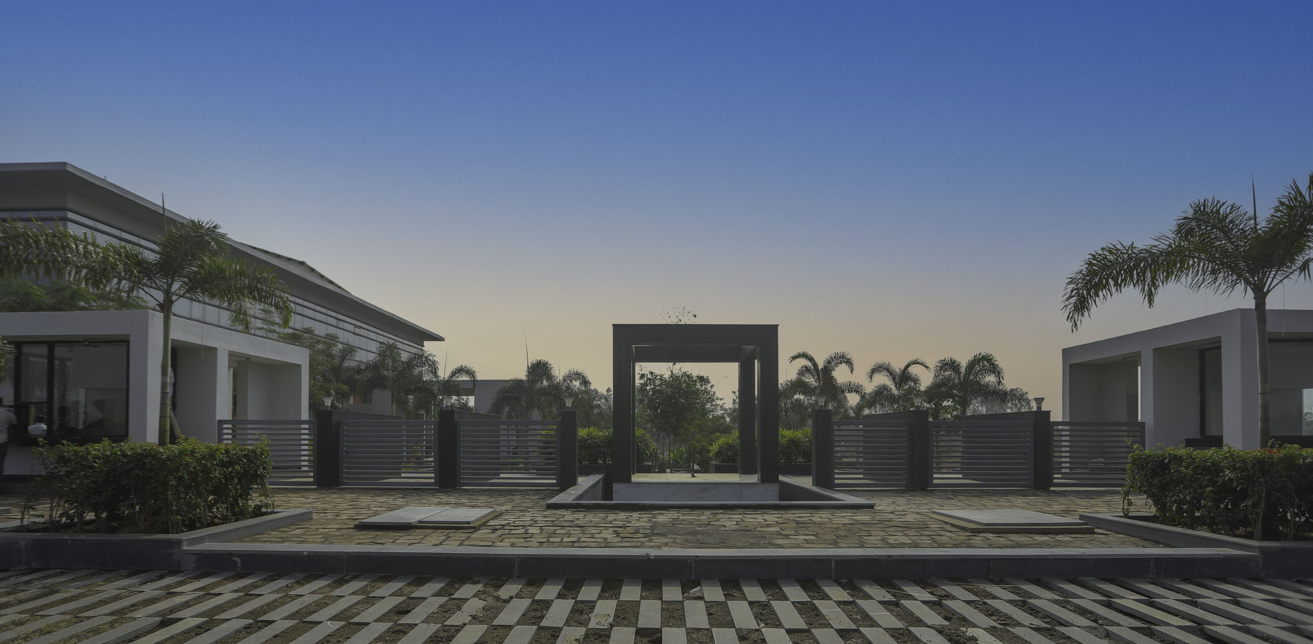 KK Modi University - campus