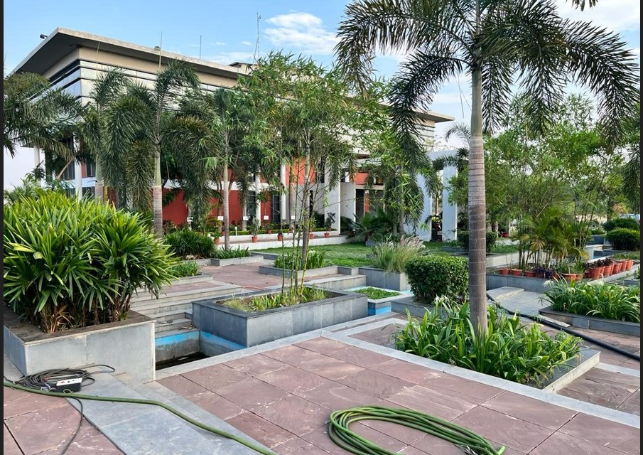 KK Modi University - campus