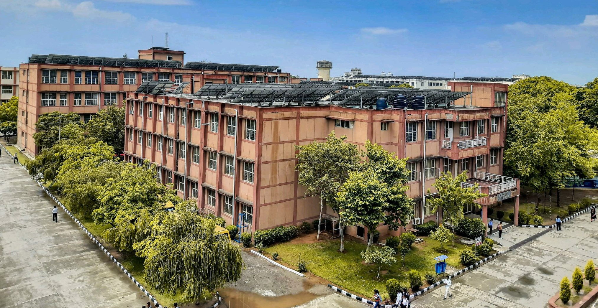 Maharishi Markandeshwar University - campus