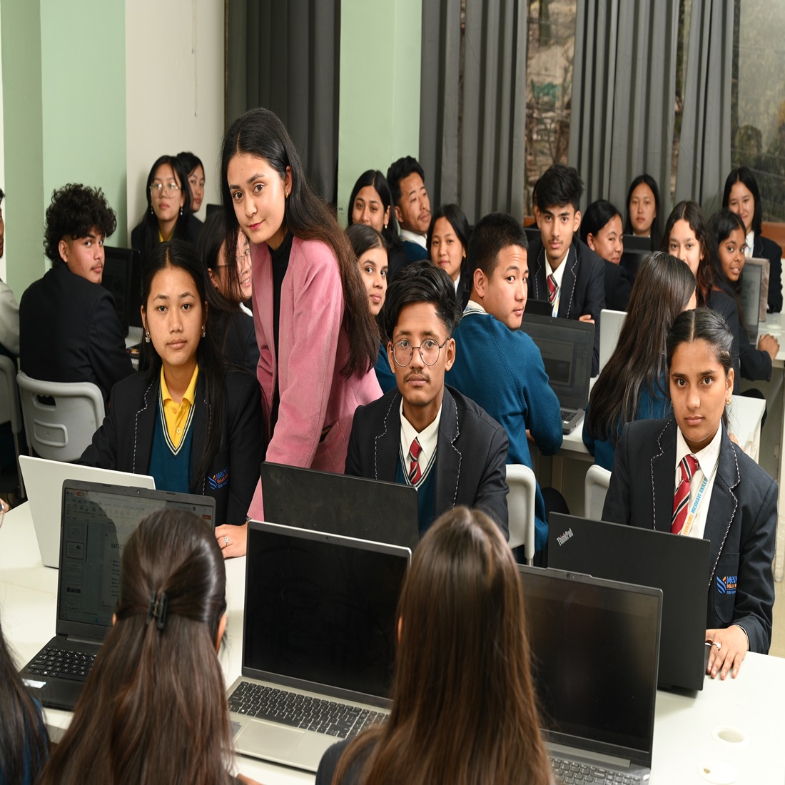 Medhavi Skills University - labs
