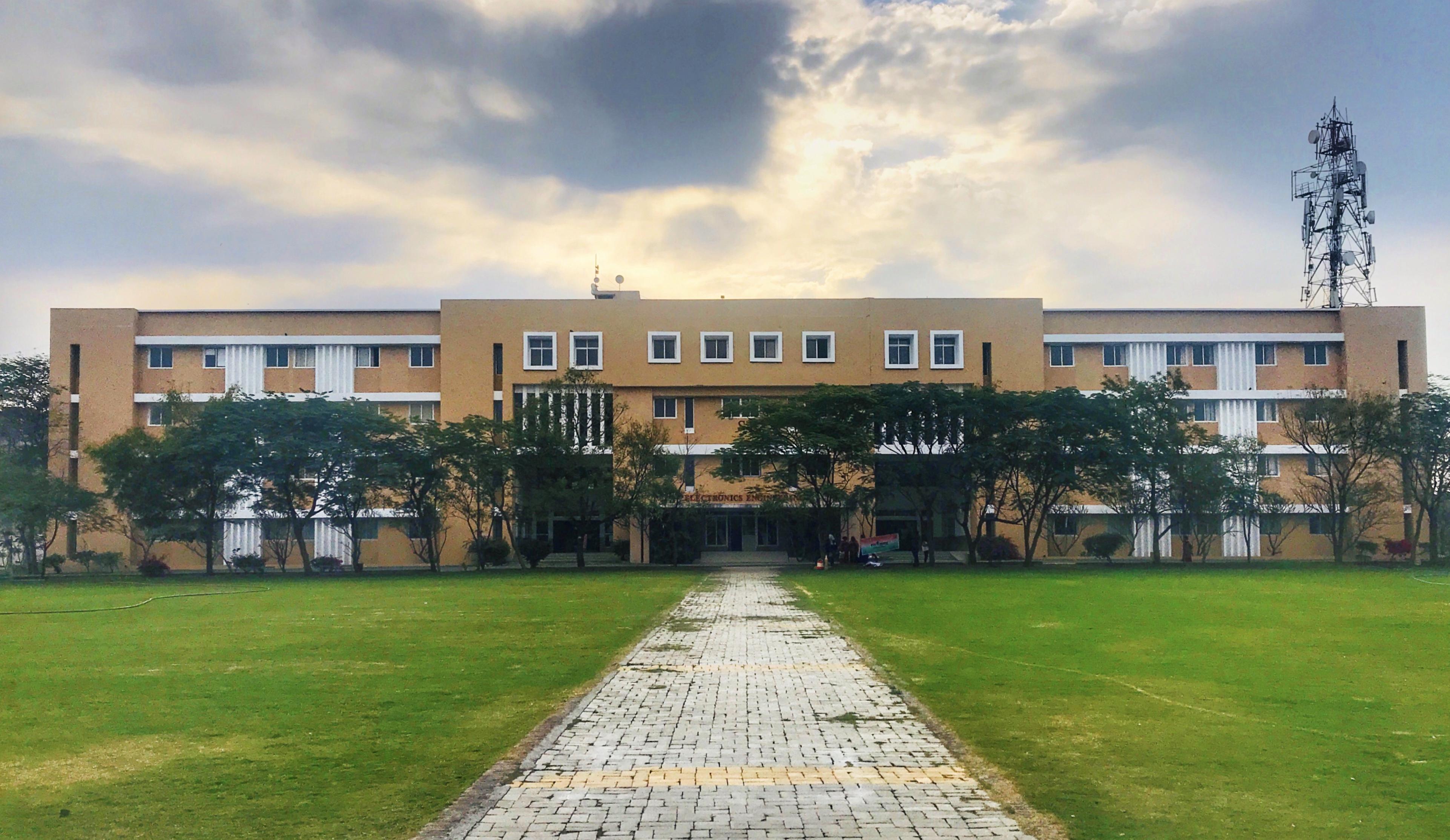 Medi-Caps University - campus