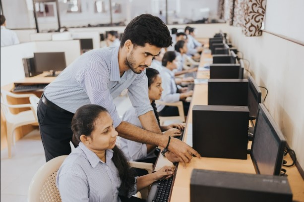 Mohan Babu University - labs