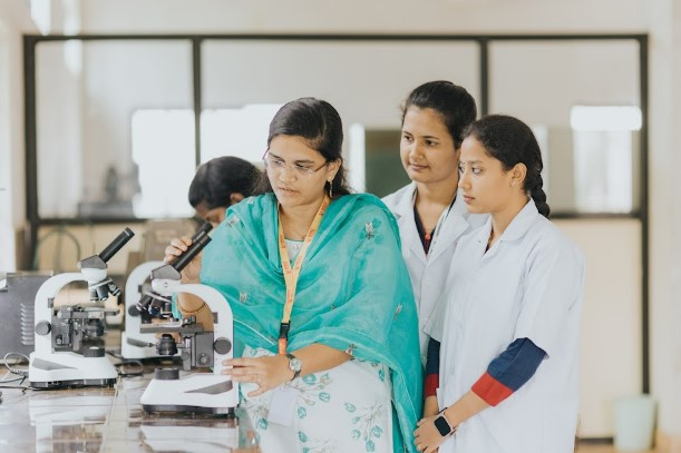 Mohan Babu University - labs