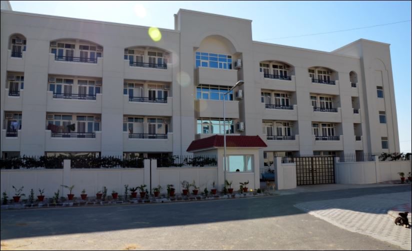 RGNUL - hostel