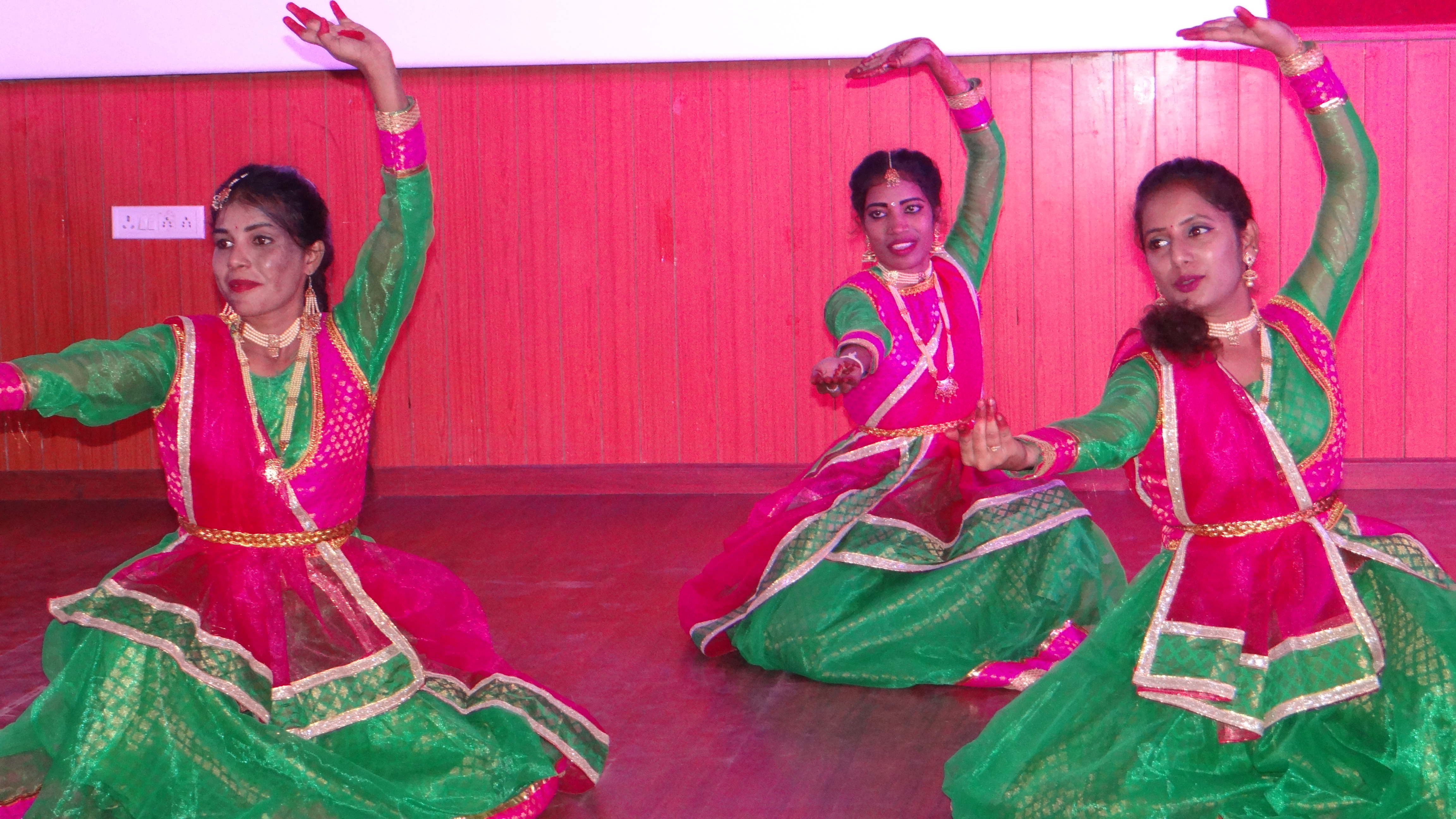 Oriental University - fest