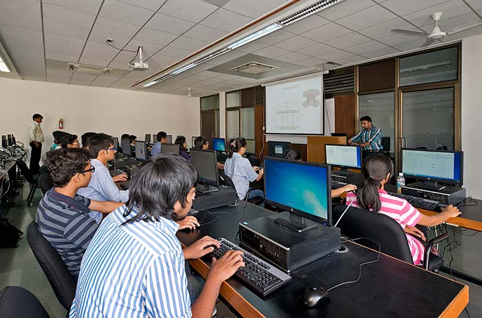 Pandit Deendayal Energy University (PDEU) - labs