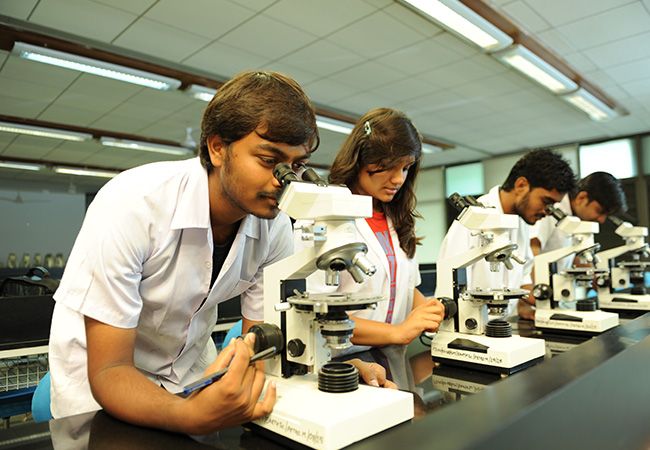 Pandit Deendayal Energy University (PDEU) - labs