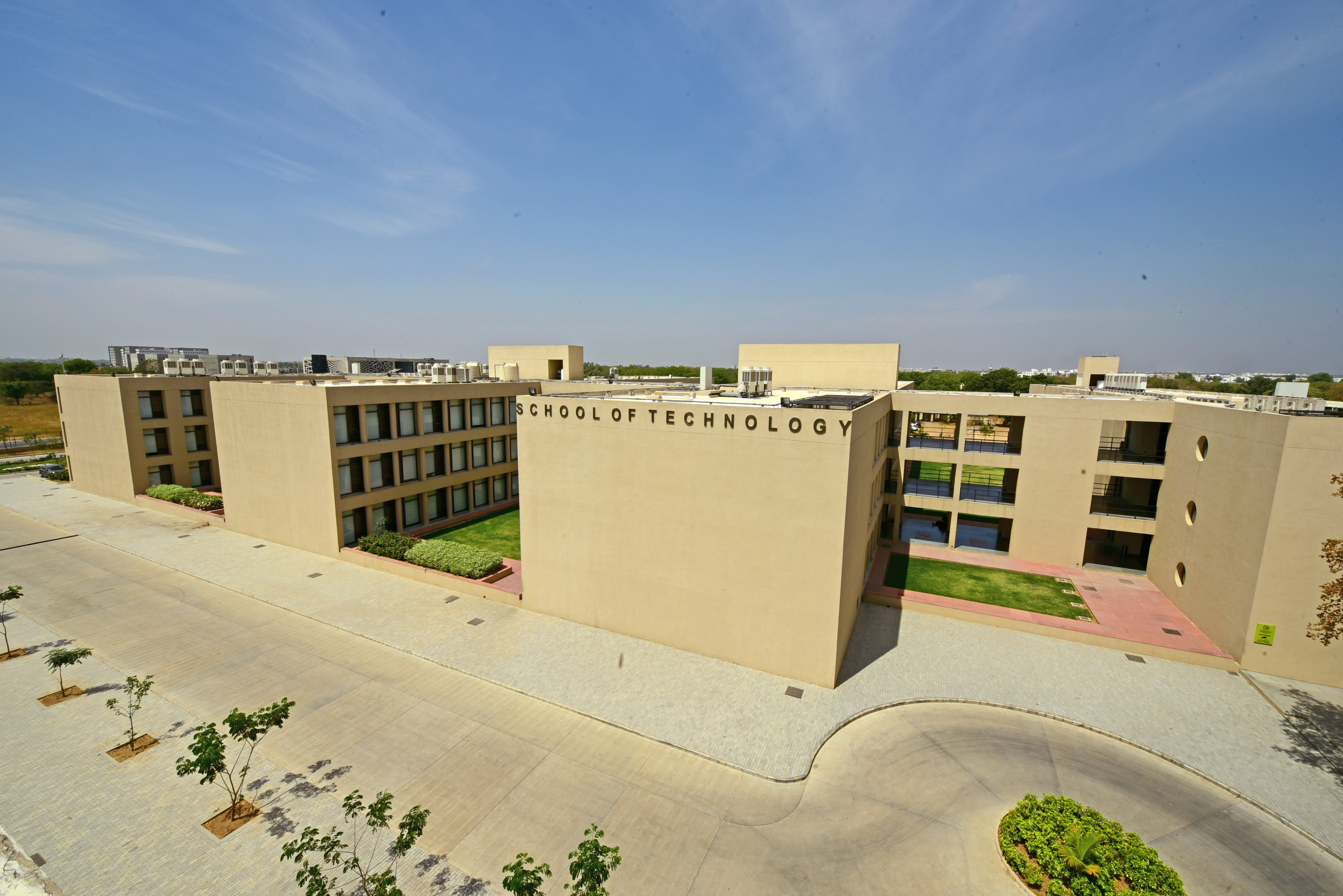 Pandit Deendayal Energy University (PDEU) - campus