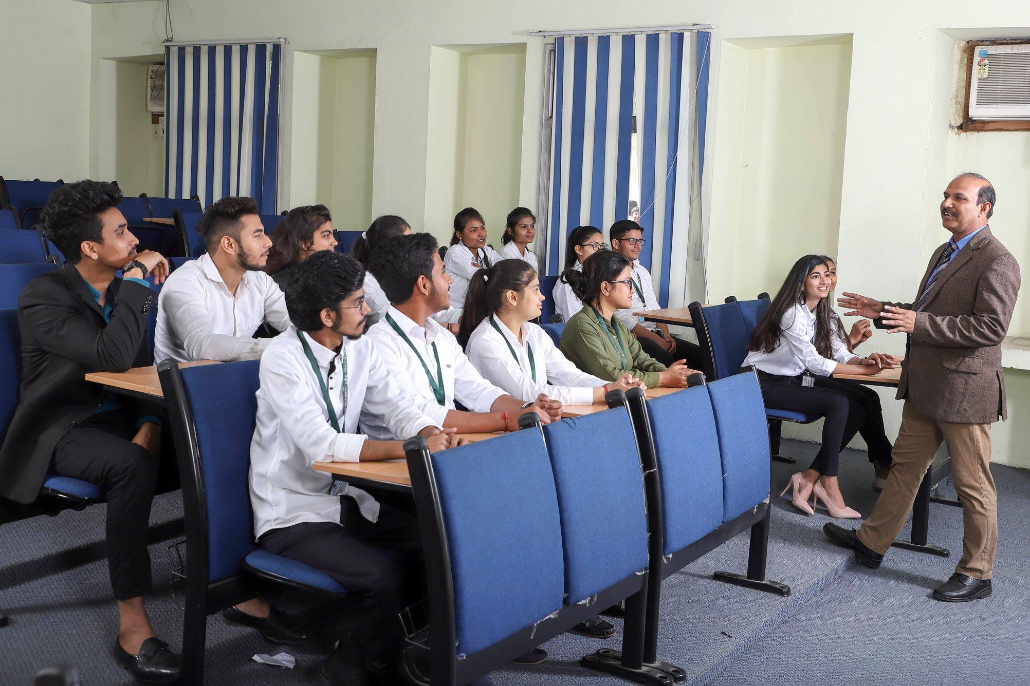 PDM University, Bahadurgarh - classroom
