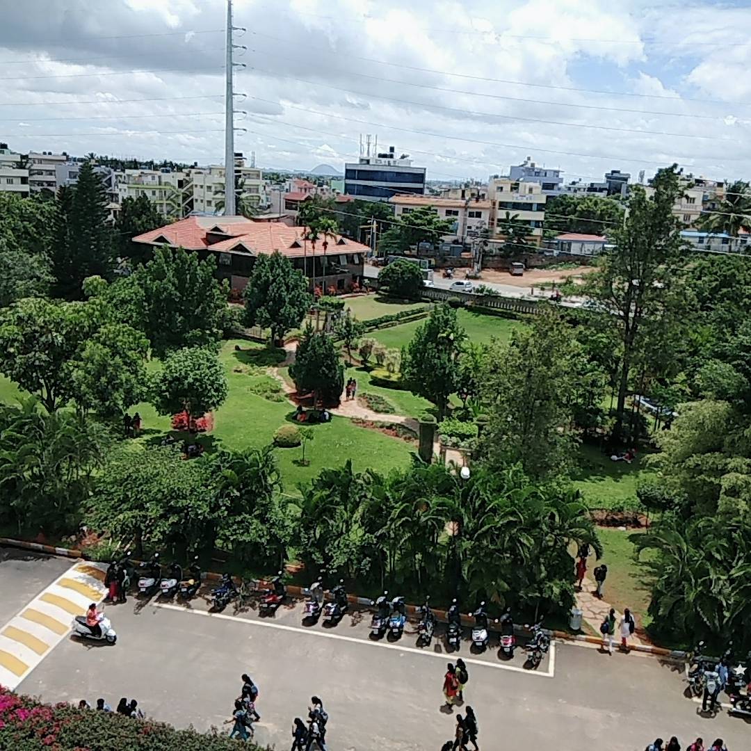 Sapthagiri NPS University - campus