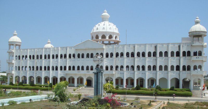 Sathyabama Institute of Science and Technology - campus
