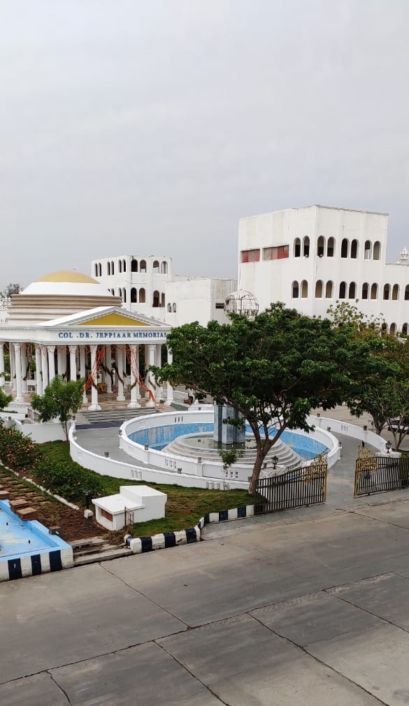 Sathyabama Institute of Science and Technology - campus