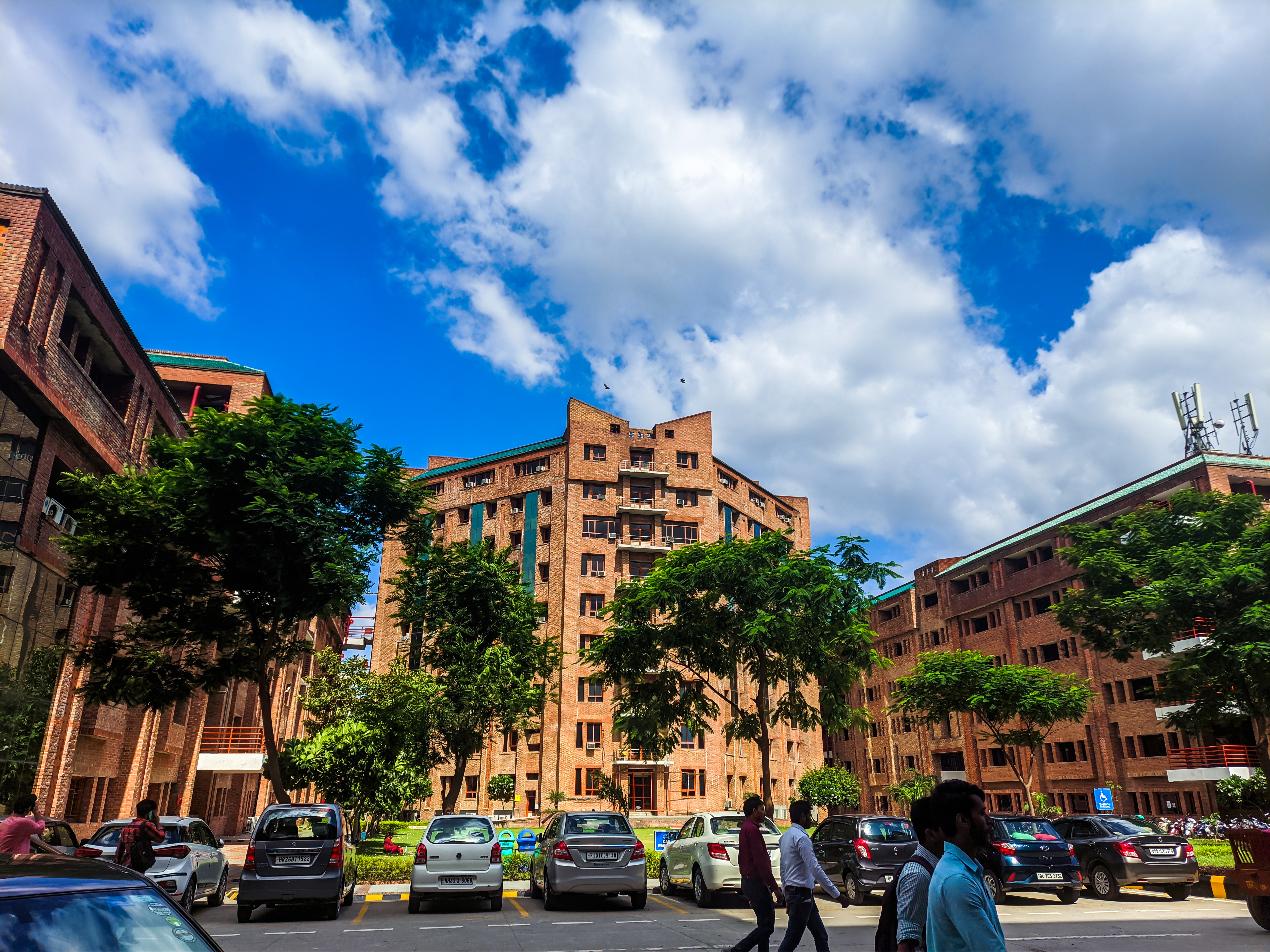 Sharda University - campus