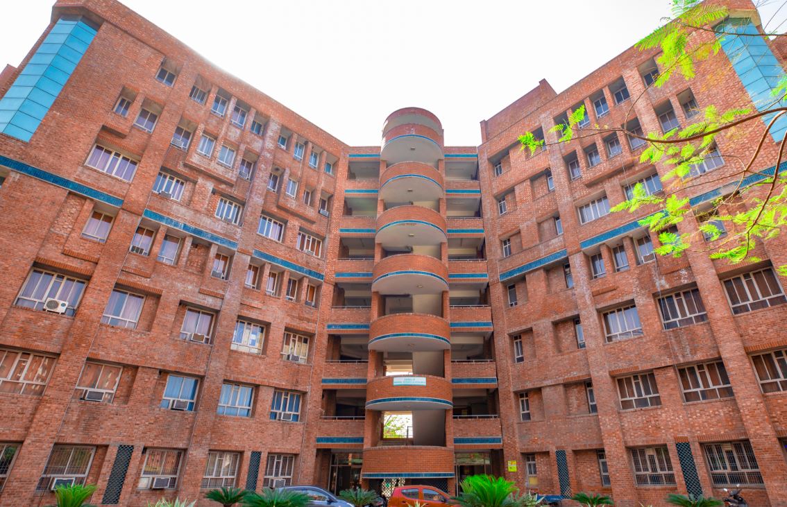 Sharda University - campus