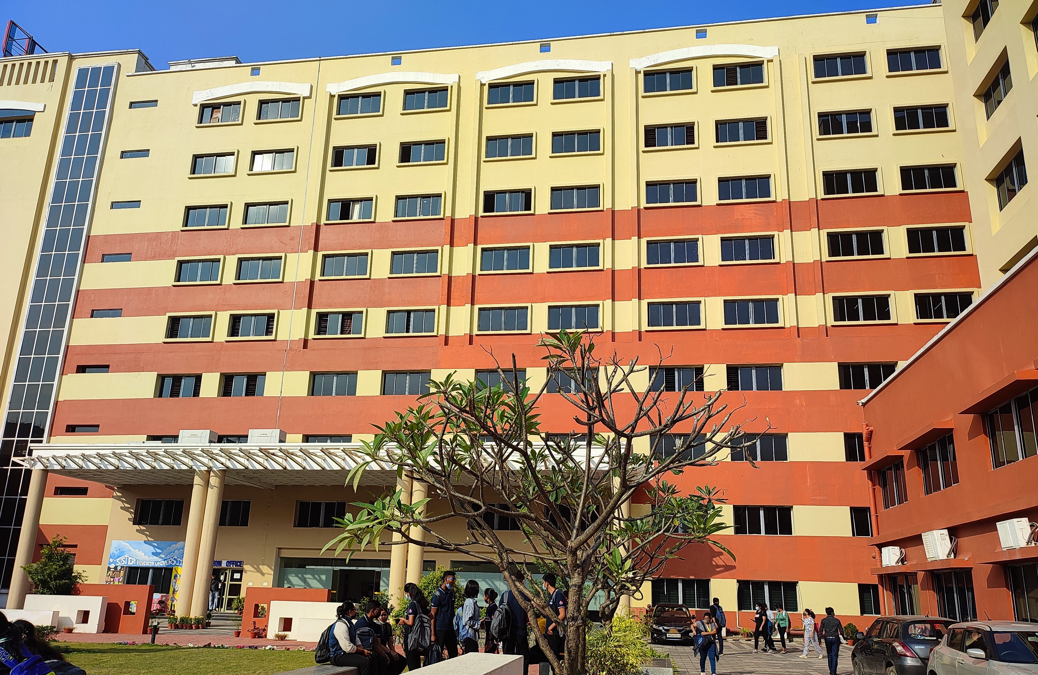 Sister Nivedita University - campus