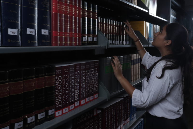 Sister Nivedita University - library