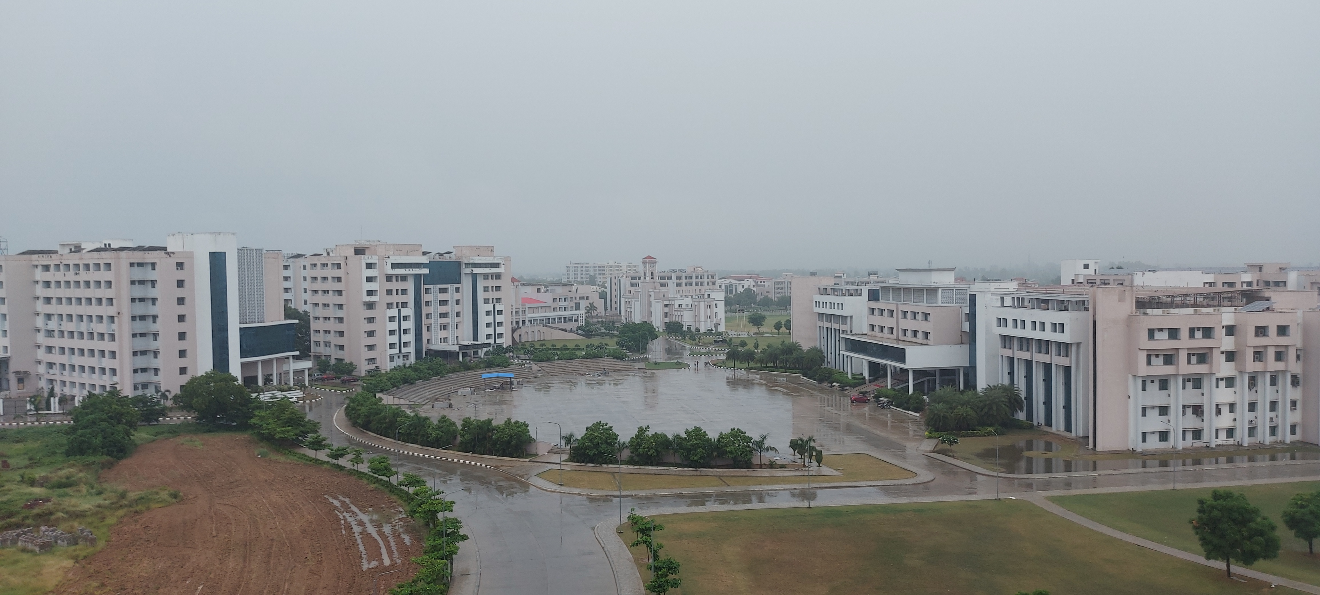 TMU - campus
