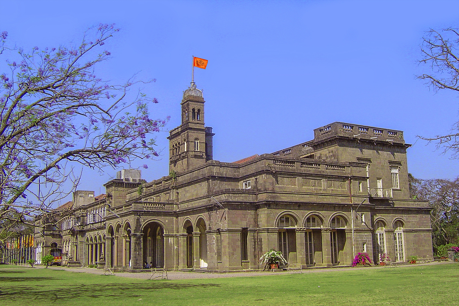 UniPune (Pune University) - campus