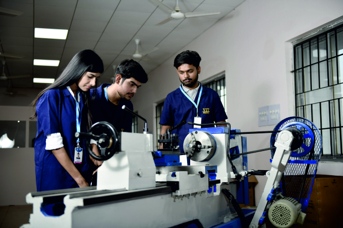 VIT Bhopal - labs
