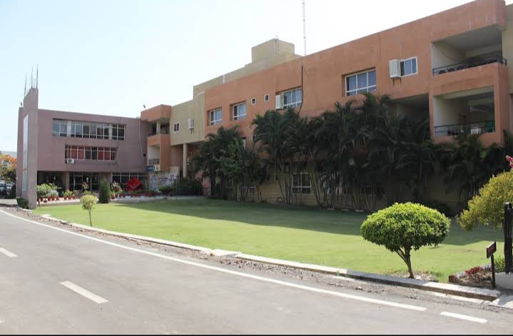 Acropolis Institute of Technology and Research - campus