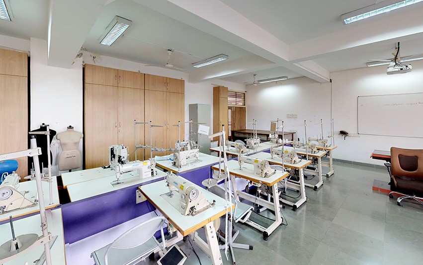 Symbiosis Institute of Design - labs