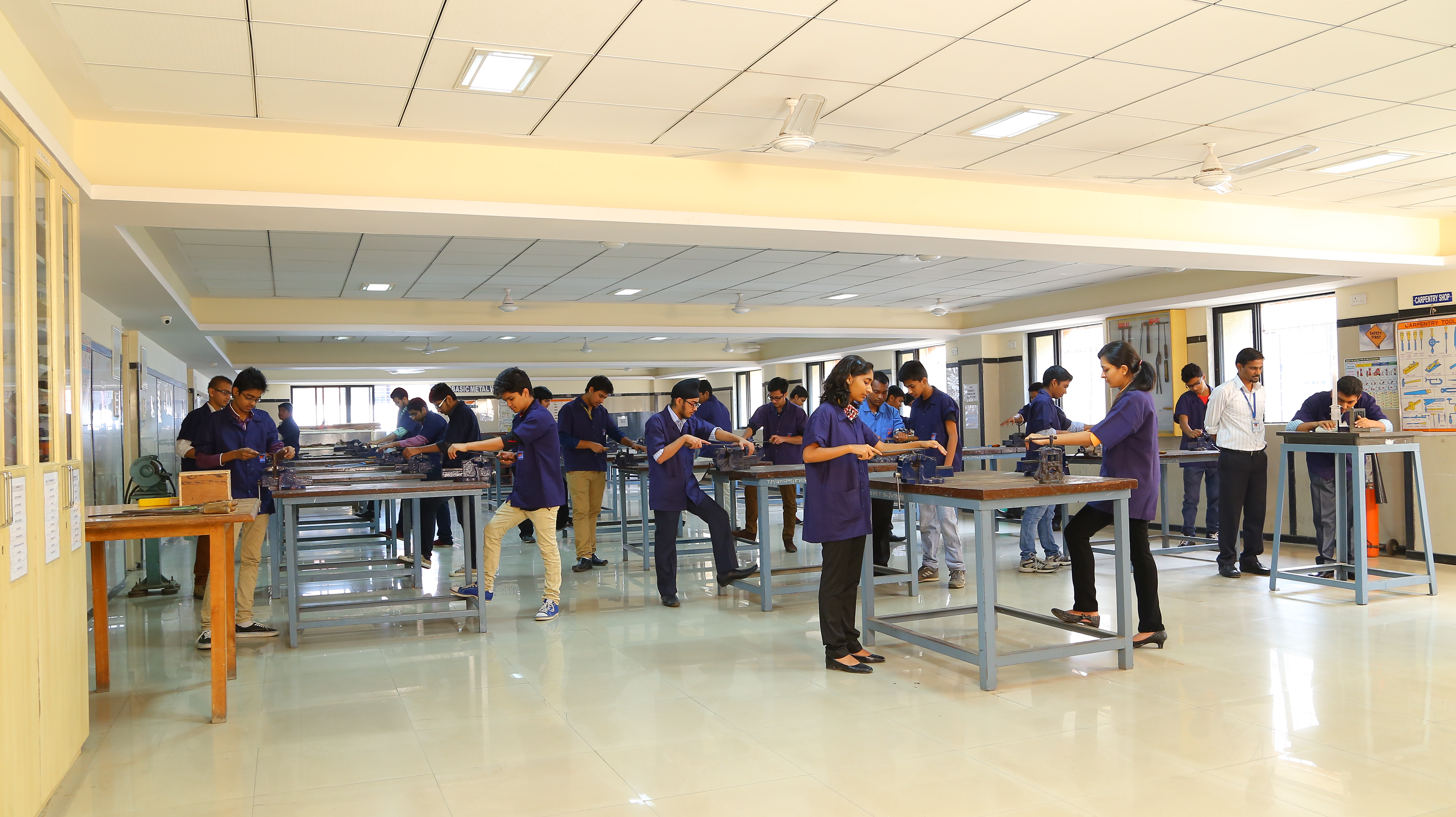 Thakur Polytechnic - labs