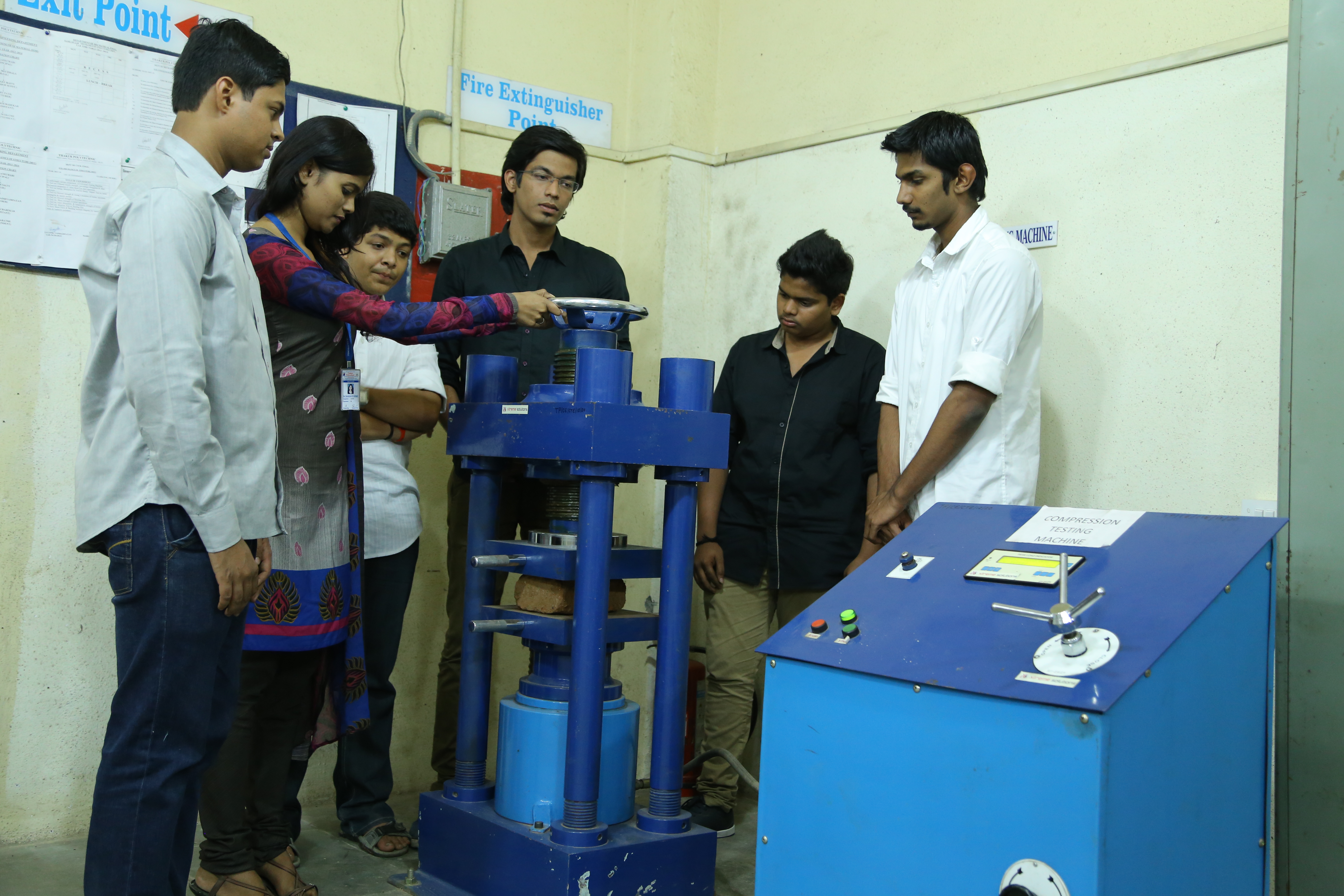 Thakur Polytechnic - labs