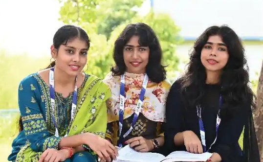 Aarupadai Veedu Institute of Technology - campus