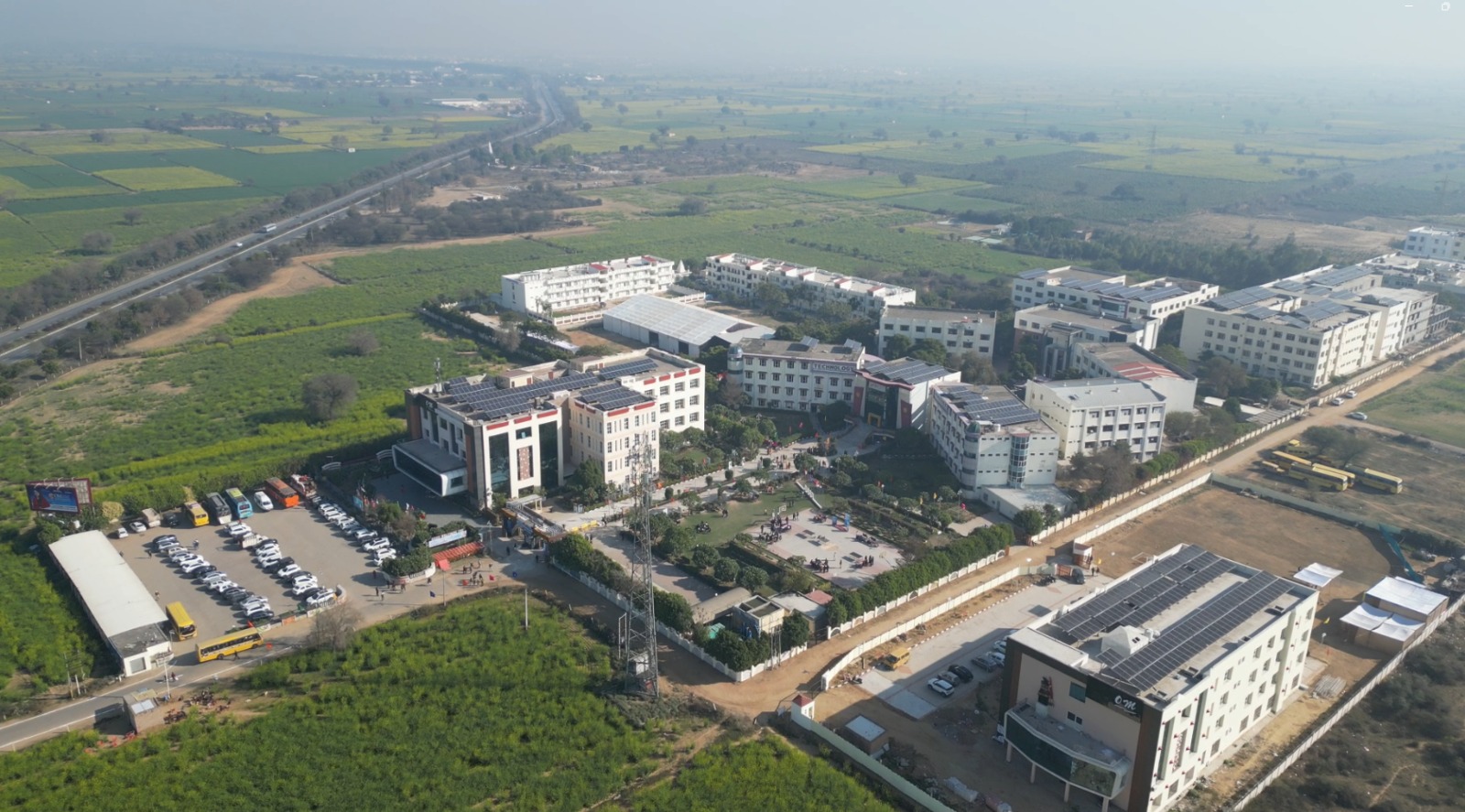 Om Sterling Global University - campus