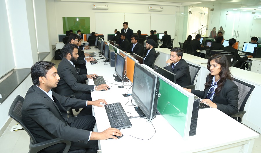 Lloyd Institute of Engineering and Technology - labs