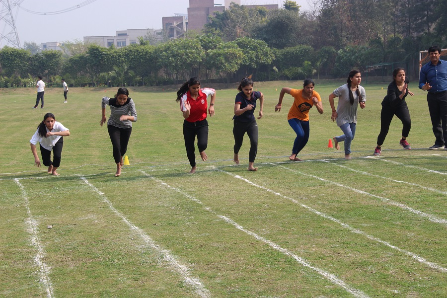 Lloyd Institute of Engineering and Technology - playground