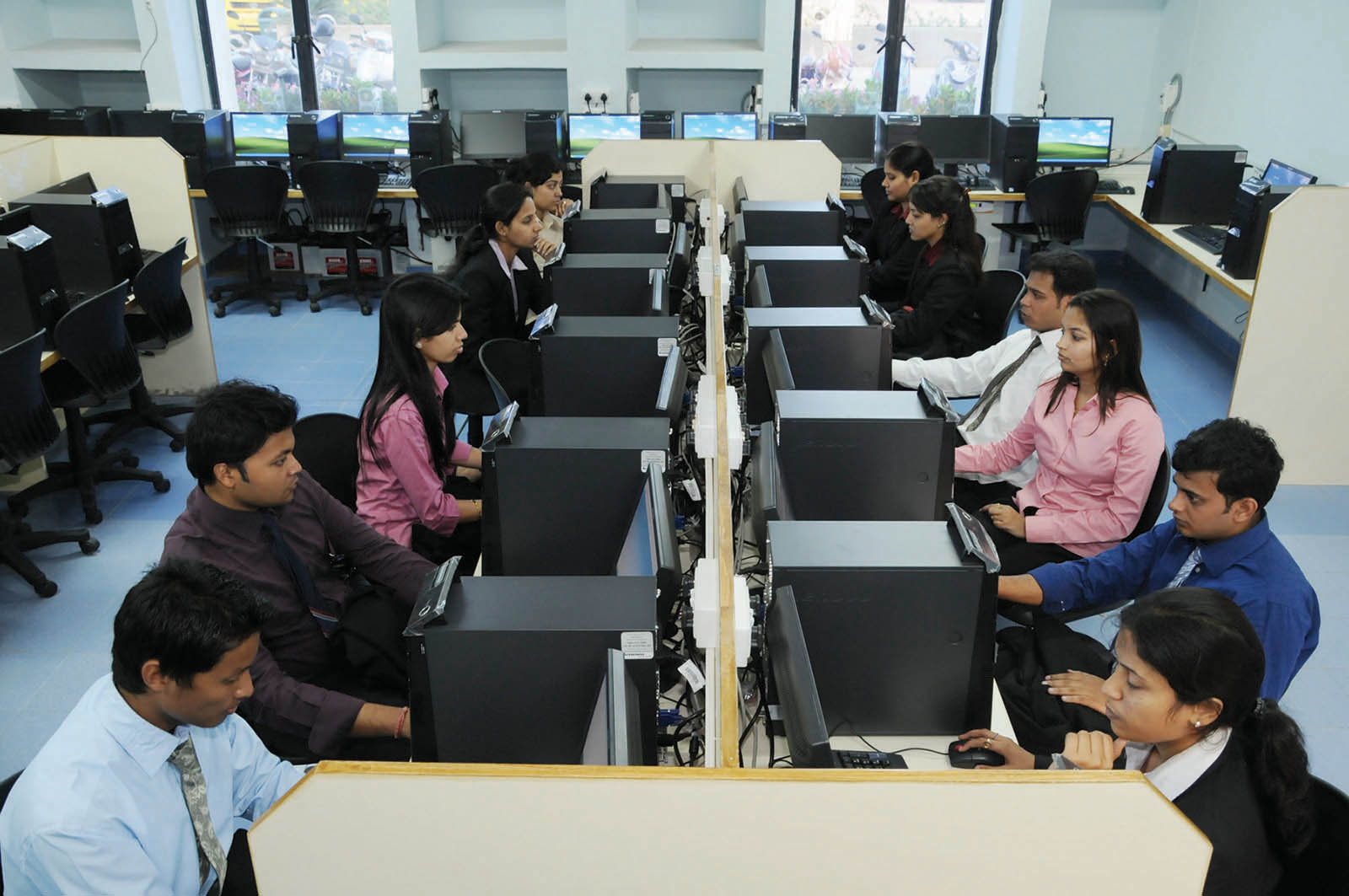 Institute of Management and Information Science - labs