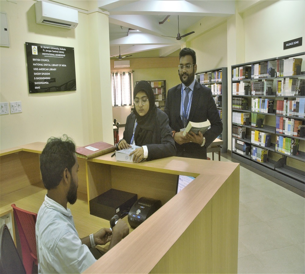 St Xavier's University - library
