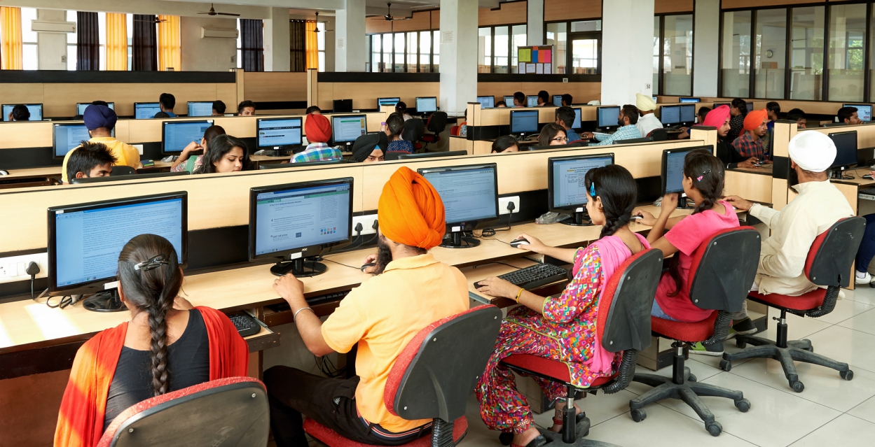 Rayat Bahra University - labs