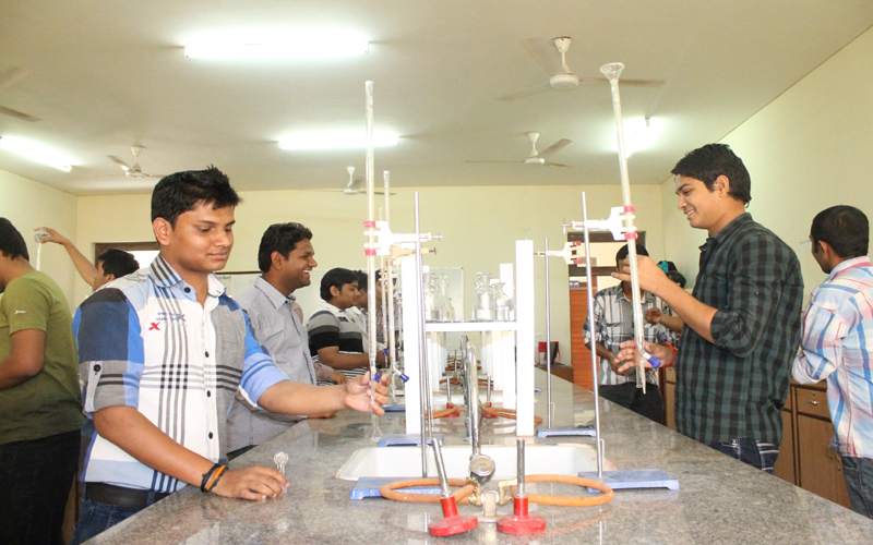 Amity University Gwalior - labs