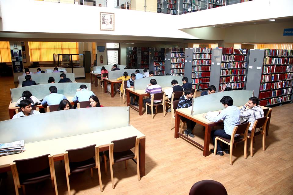 Lal Bahadur Shastri Institute of Management - library