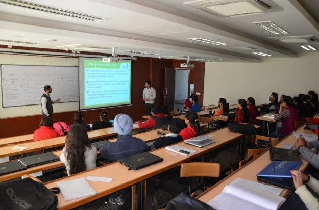 LM Thapar School of Management - classroom