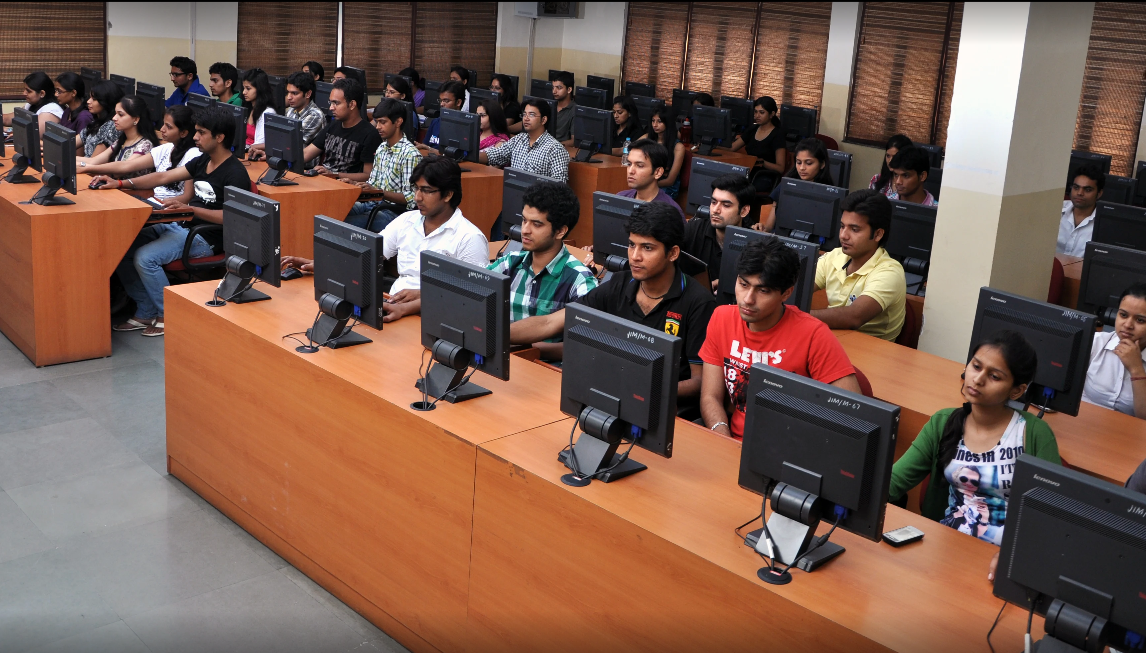 Jaipuria Institute of Management Lucknow - labs
