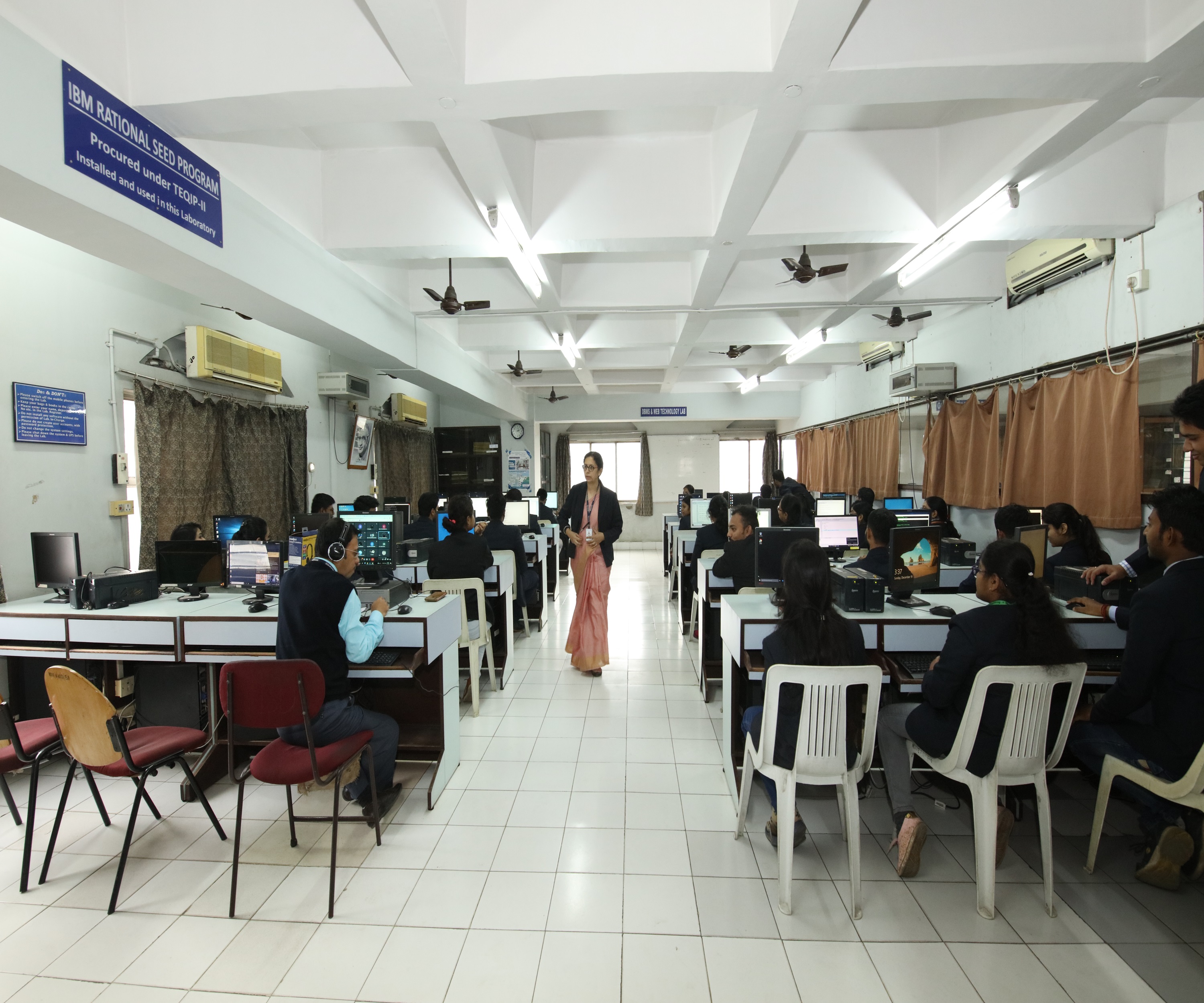 MCKV Institute of Engineering - labs