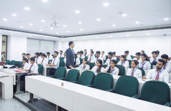 Asia-Pacific Institute of Management - classroom
