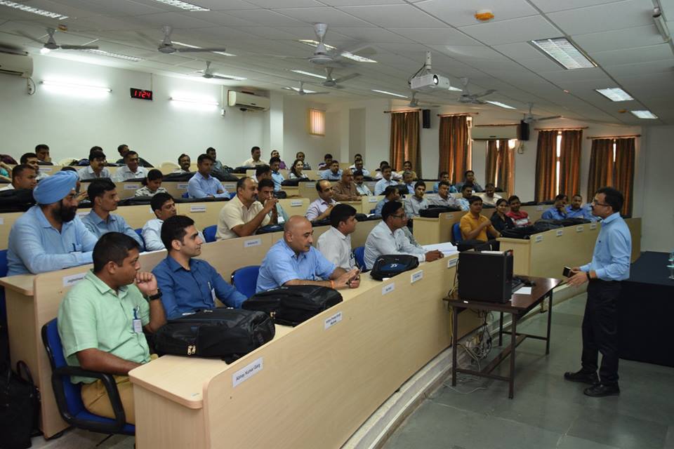 IIMI - Indian Institute of Management - classroom